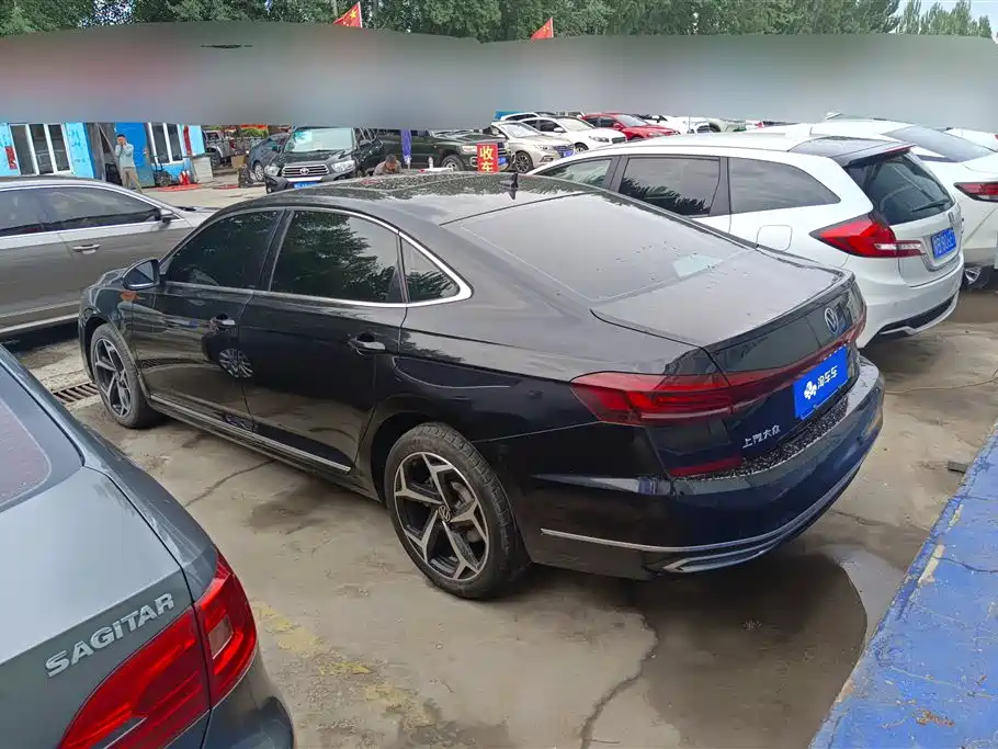 Volkswagen Passat 2023 Facelift 330TSI Starlight Elite Edition фото 3