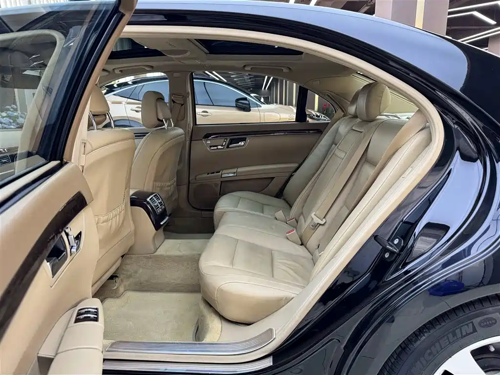 Mercedes-Benz S-Class 2010 S 300 L Business фото 10