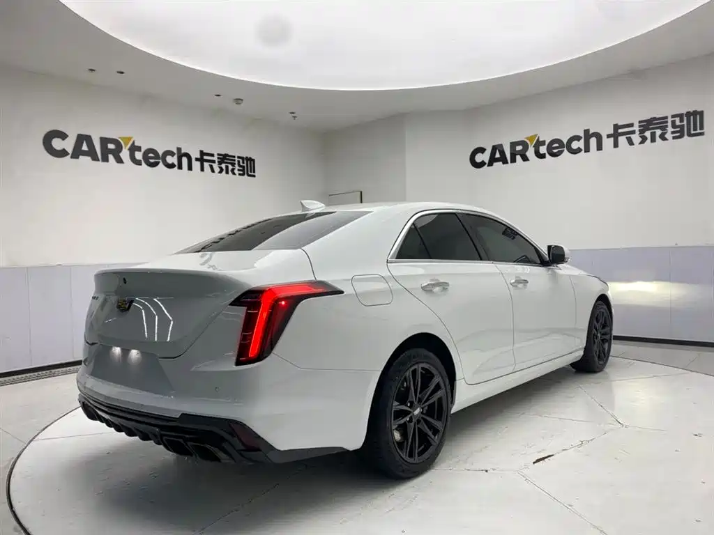 CADILLAC CT4