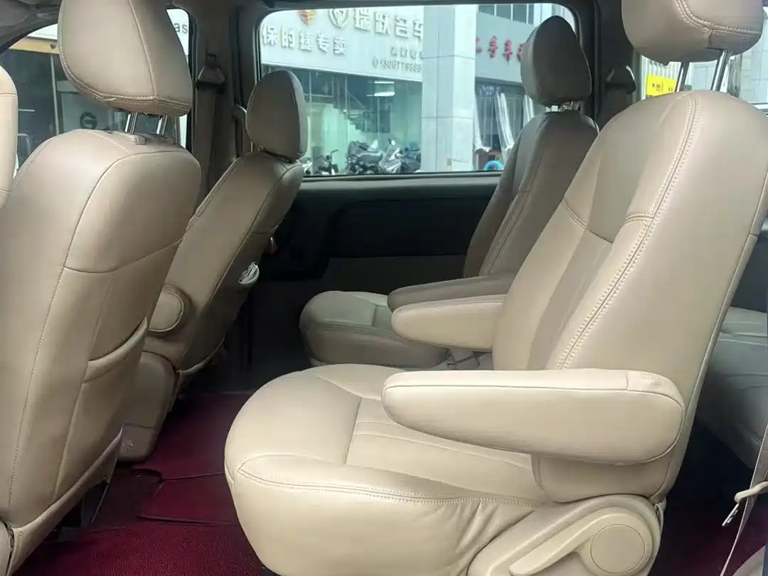 Buick GL8 2014 2.4L Classic Edition фото 11