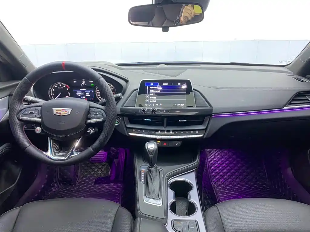 CADILLAC CT4
