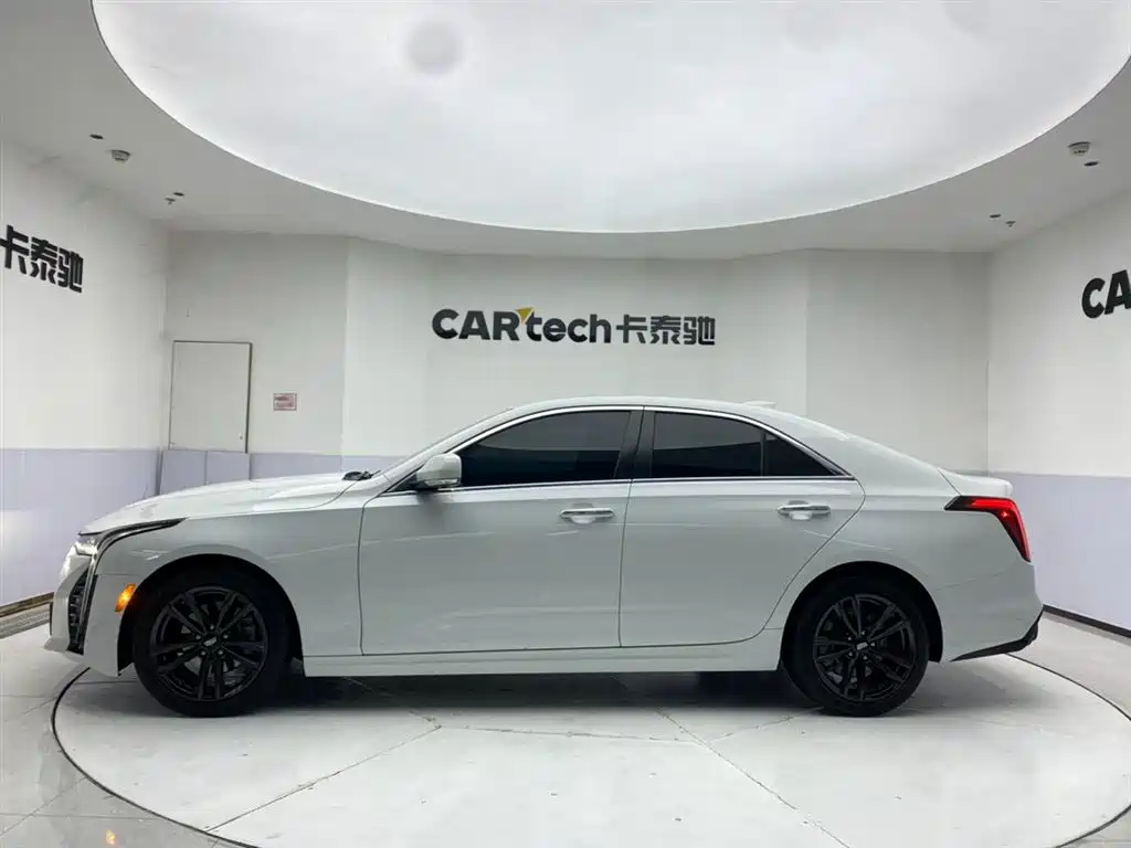 CADILLAC CT4