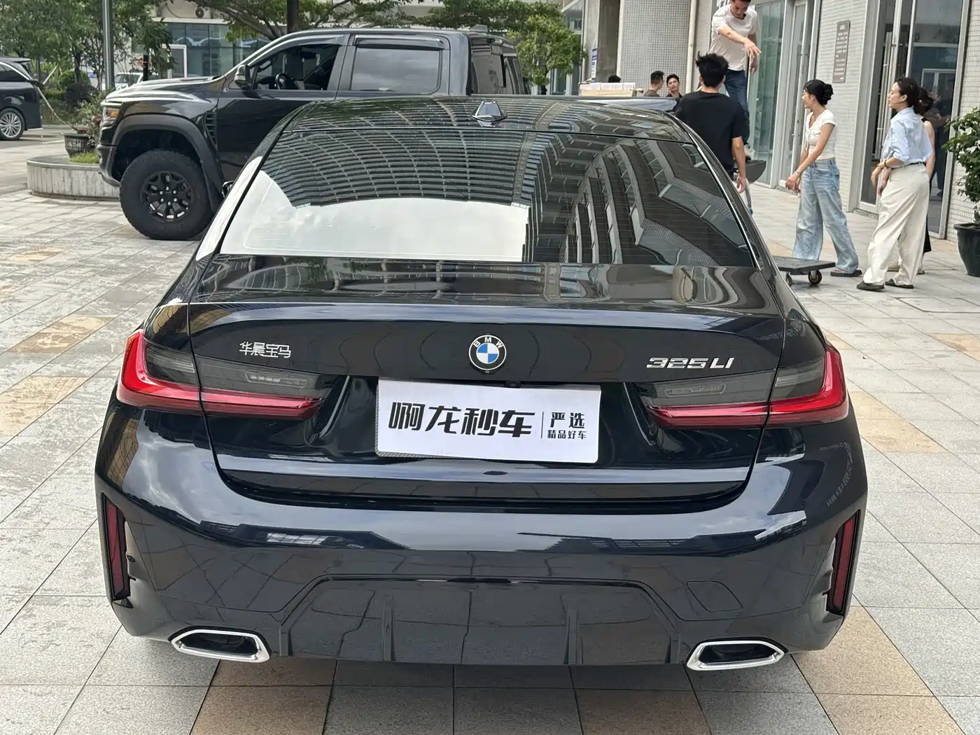 BMW 3 Series 2025 325Li M Sport Package фото 5
