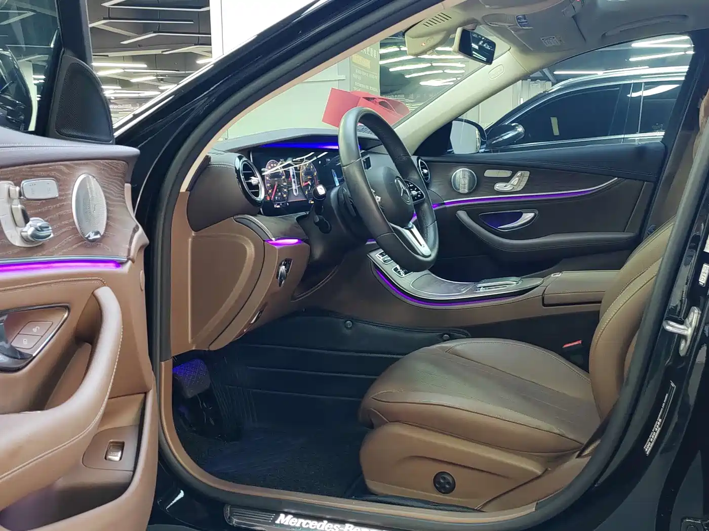Mercedes-Benz E-Class, миниатюра 8