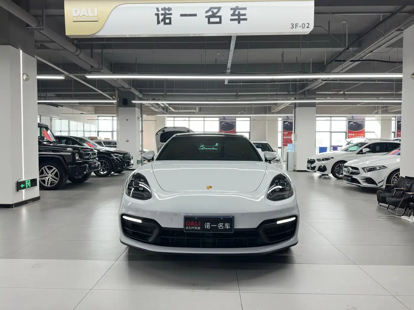 Porsche Panamera 2023 Panamera Executive Long Wheelbase 2.9T фото 2