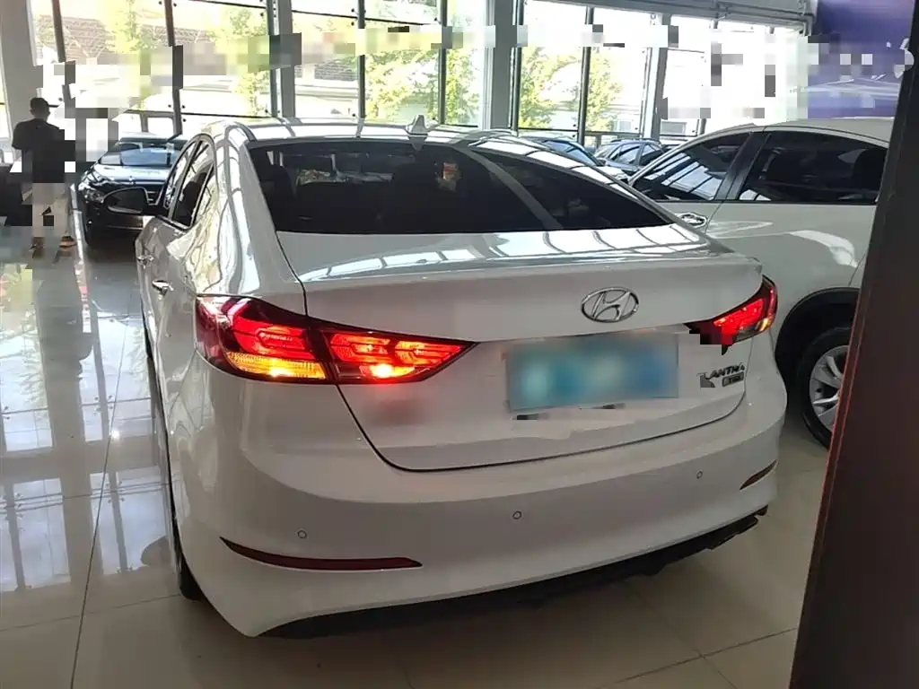 Hyundai Elantra 2019 1.4T Dual-clutch XuanDong·Vitality Type фото 6