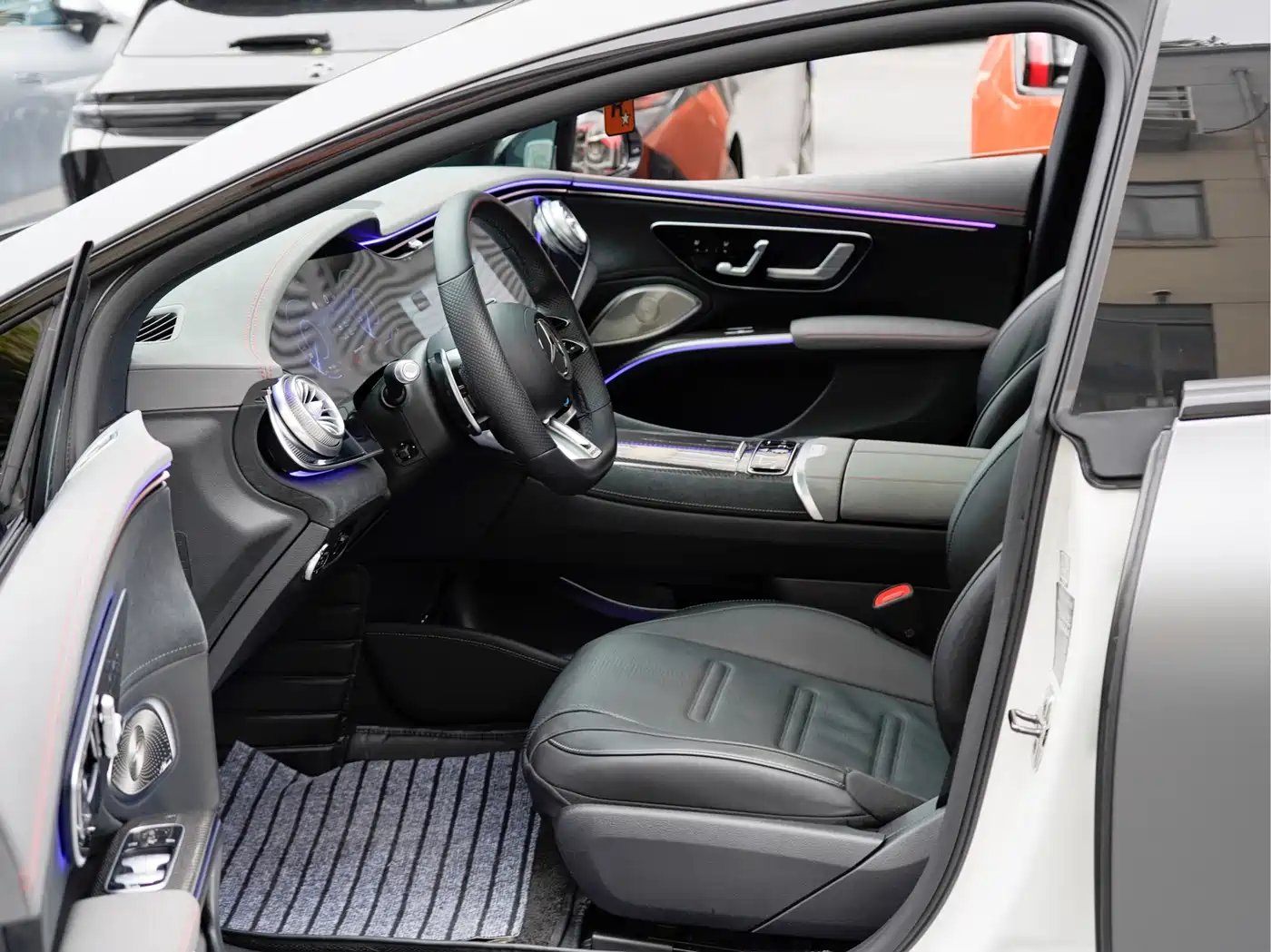 MERCEDES-BENZ EQS AMG