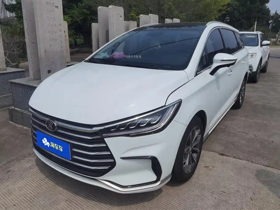 BYD SONG MAX