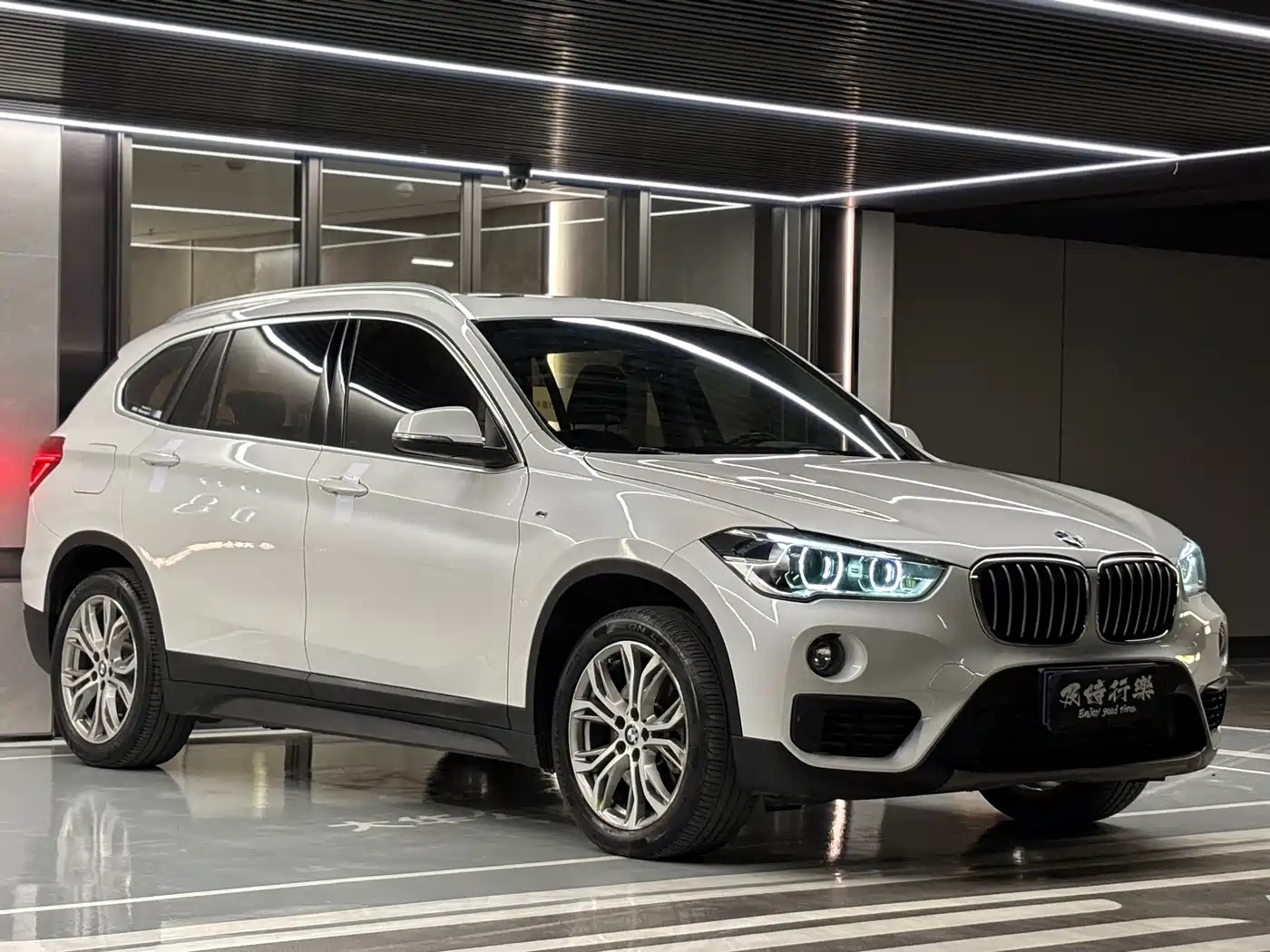 BMW X1 2019 sDrive20Li Leading Model фото 3