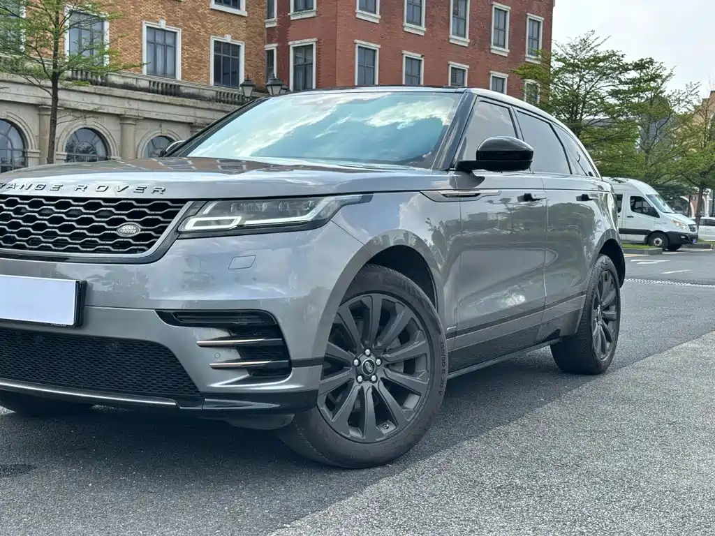 Фото 14 - Land Rover Range Rover Velar