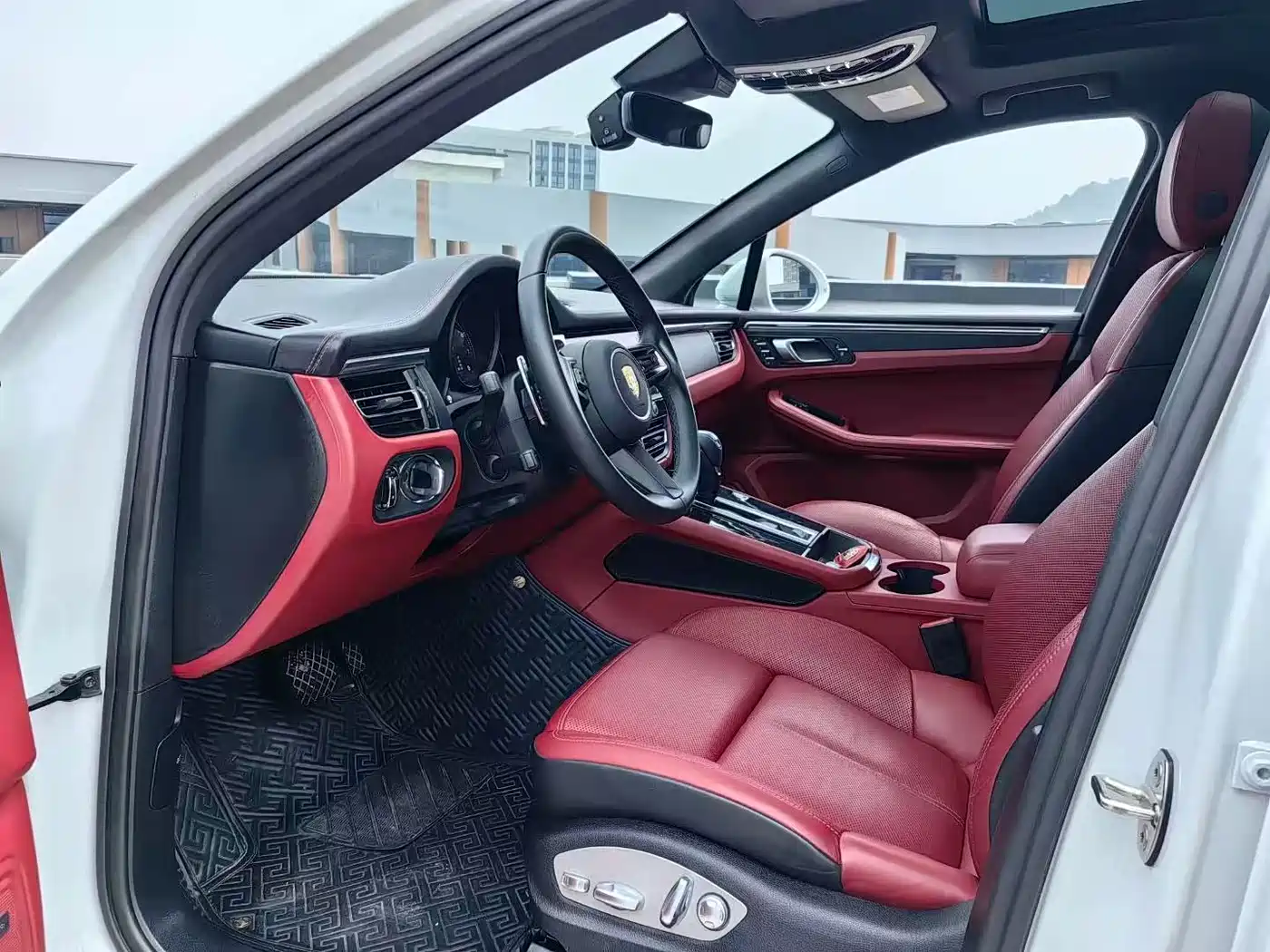 Porsche Macan 2022 Macan 2.0T фото 4