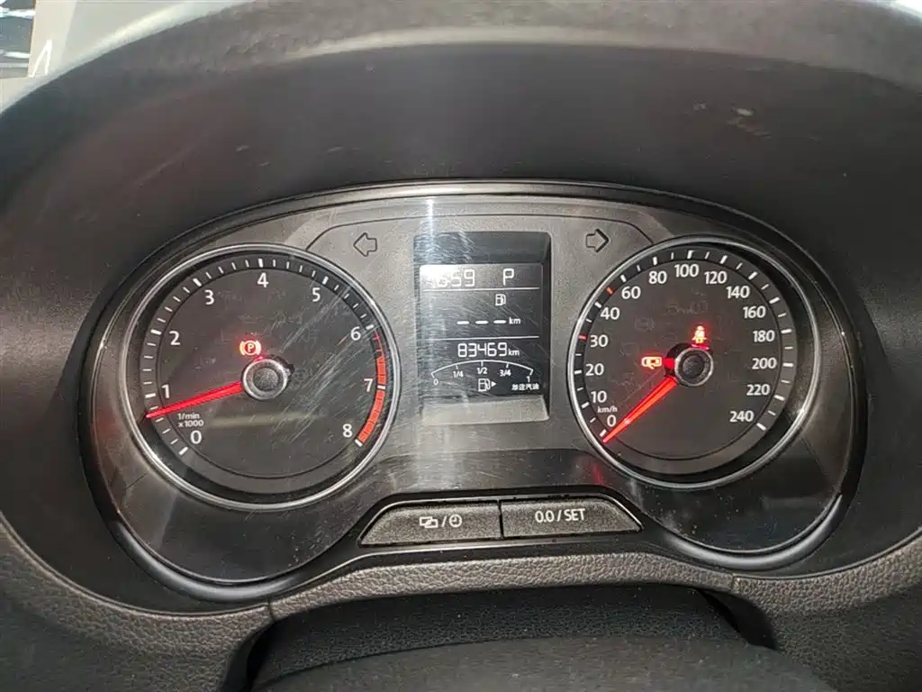 Volkswagen Polo 2016 1.6L Automatic Comfort фото 12