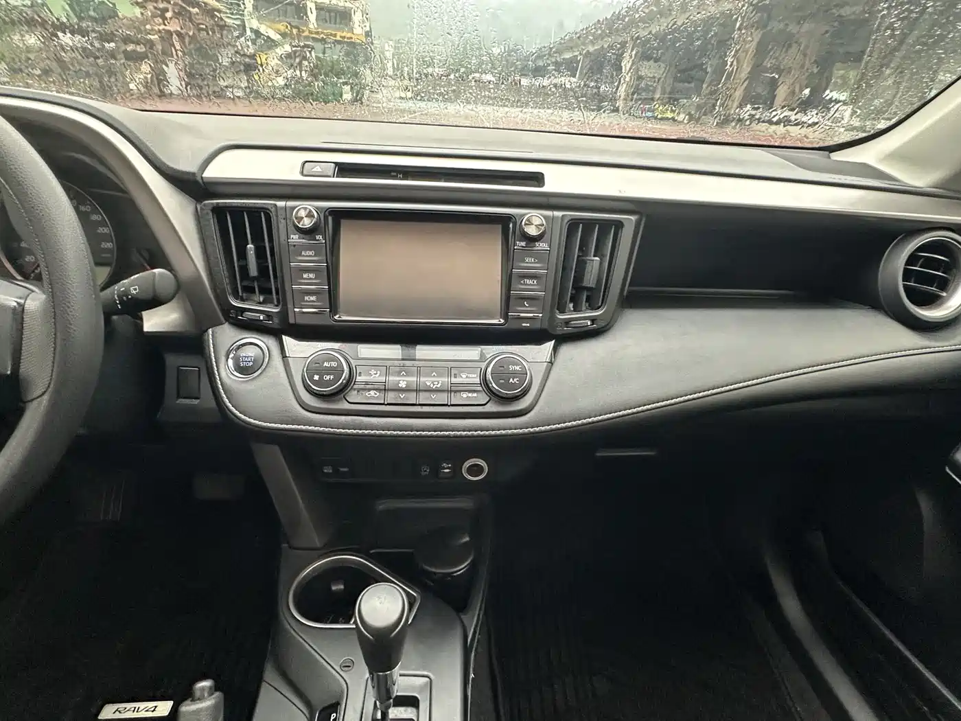 Toyota RAV4 Rongfang 2019 2.0L CVT 2WD Trend Edition China VI фото 12