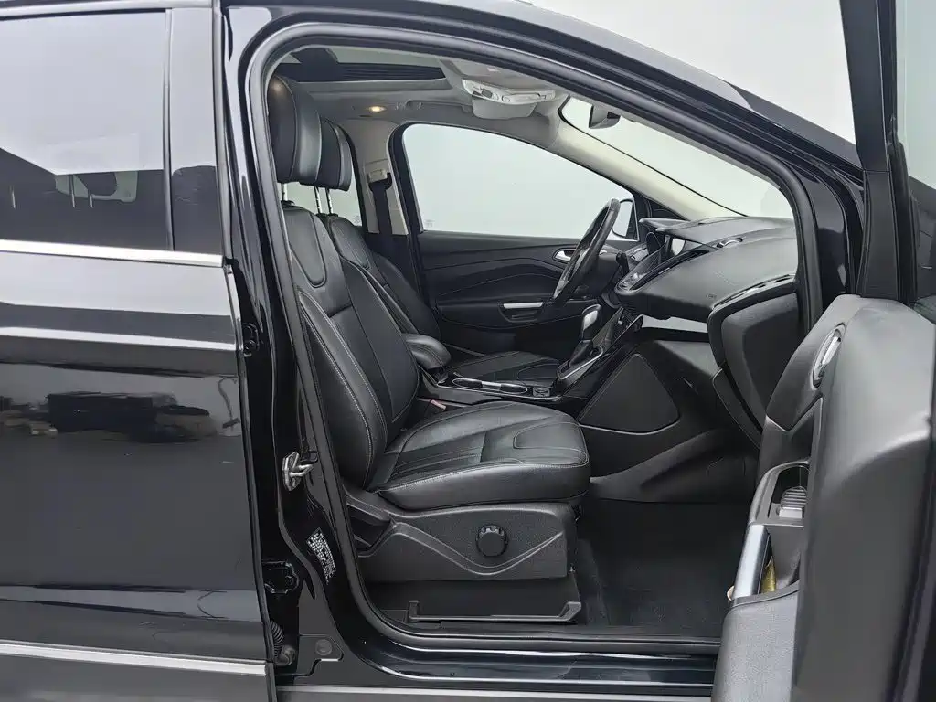 Photo 23 - Ford Kuga