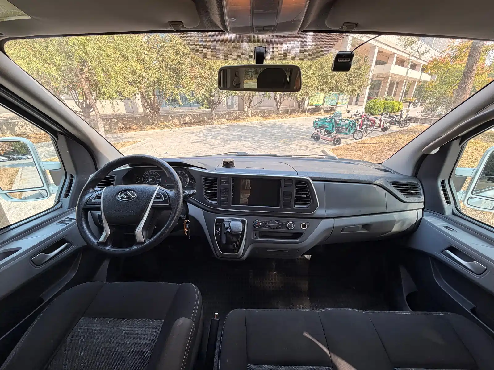 Photo 12 - Maxus Xintu V80