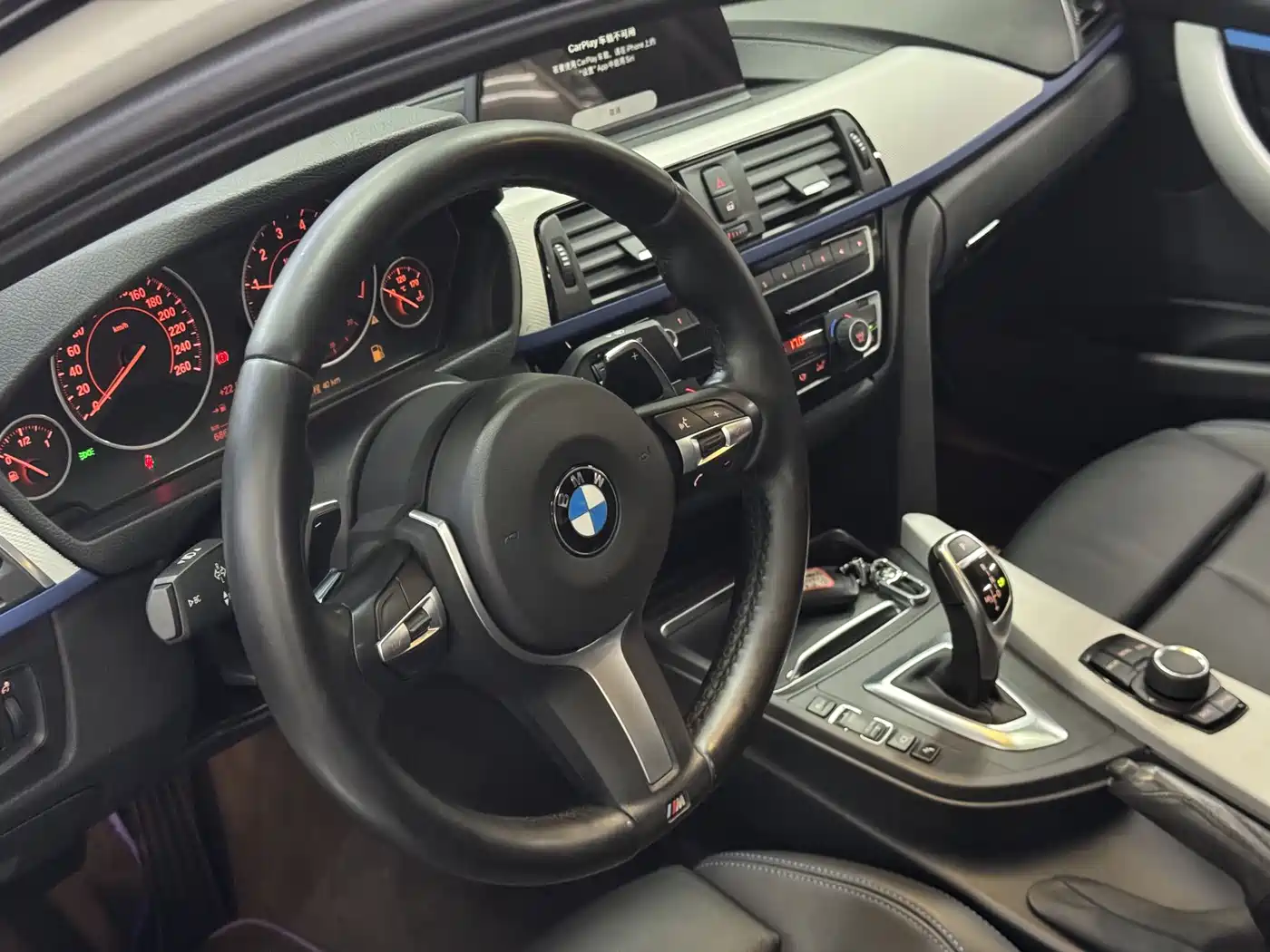 BMW 3 Series 2018 320i M Sport Package фото 9
