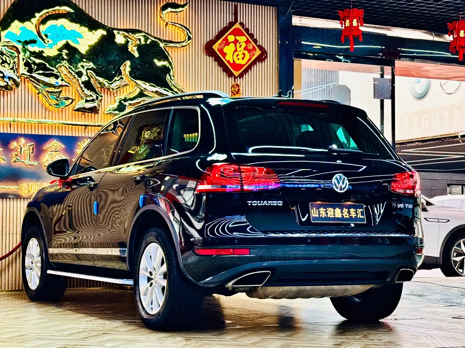 Фото 14 - Volkswagen Touareg