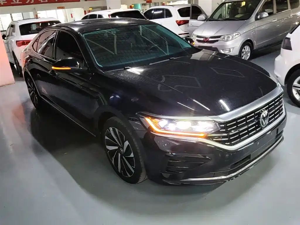 Volkswagen Passat 2022 330TSI Elite Edition фото 4