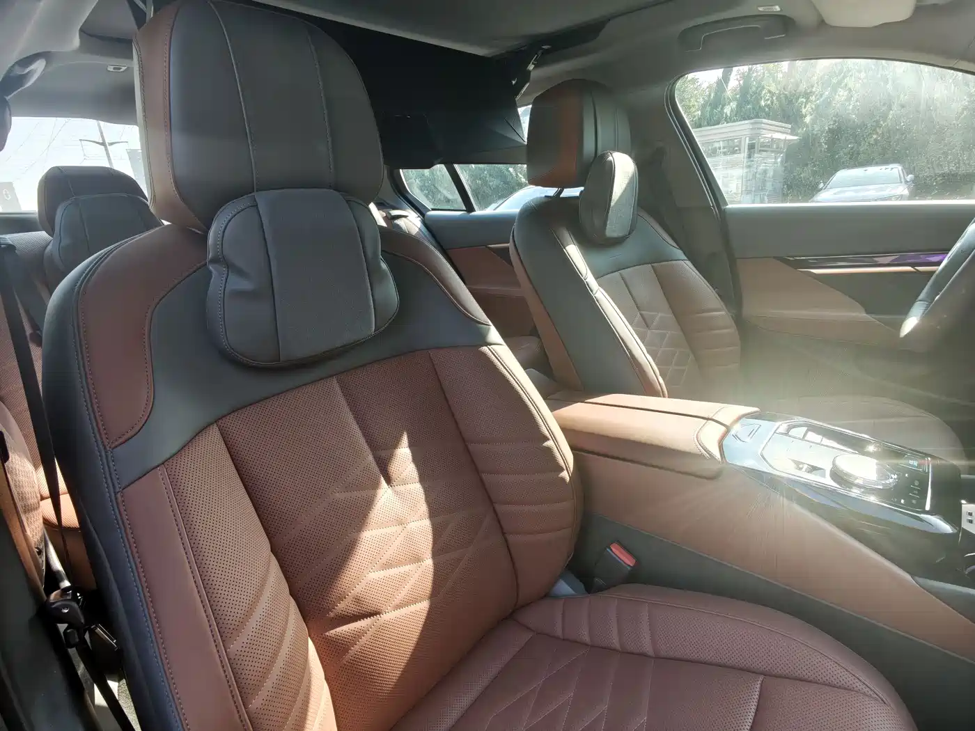 BMW i5 2024 eDrive 35L Premium Luxury Package фото 10