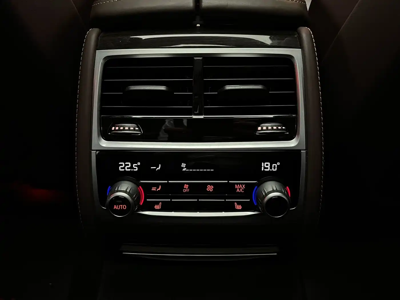 BMW 7 Series 2021 Model 730Li Luxury Package фото 30