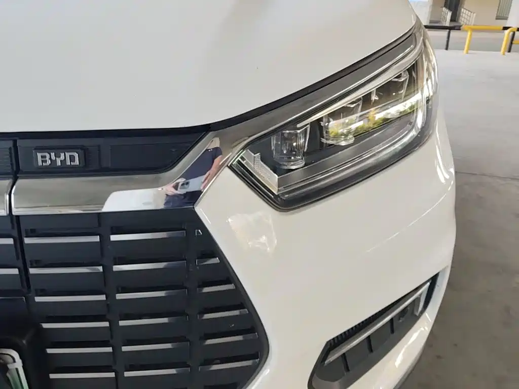 BYD Yuan New Energy 2020 2019 EV535 High Energy Navigation Edition