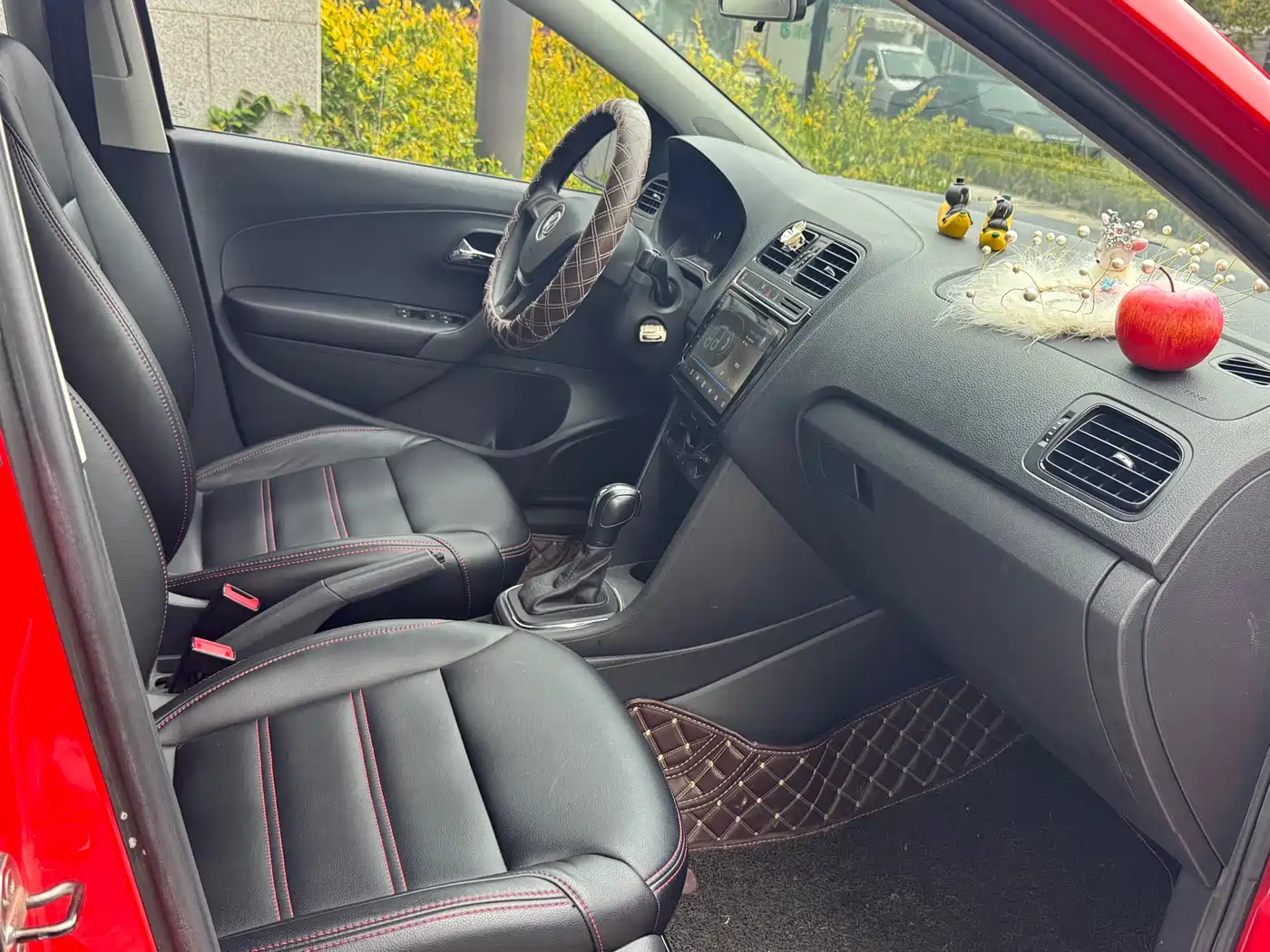 Volkswagen Polo 2018 1.5L Auto Safe Drive фото 4