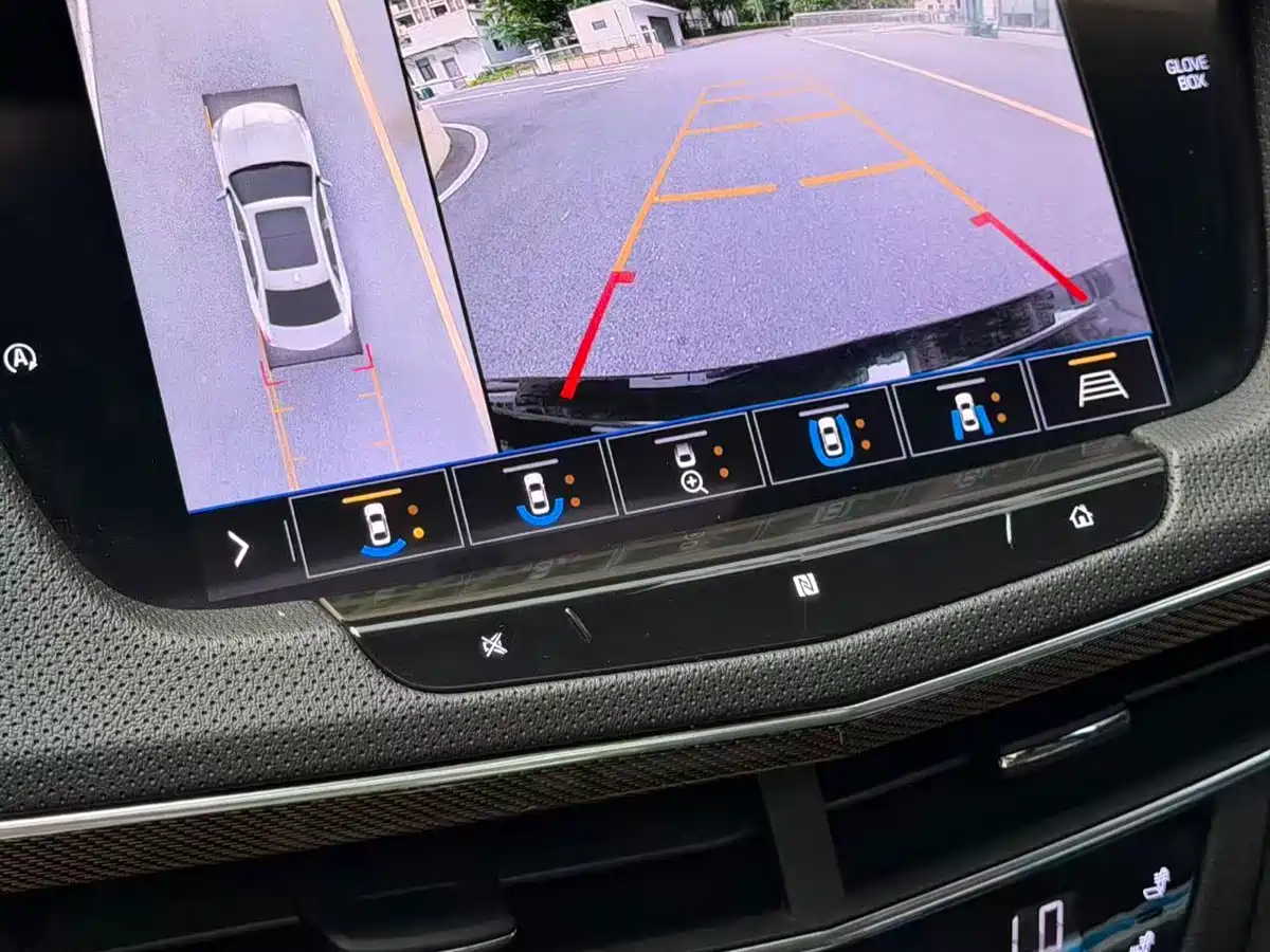 Фото 9 - Cadillac CT6