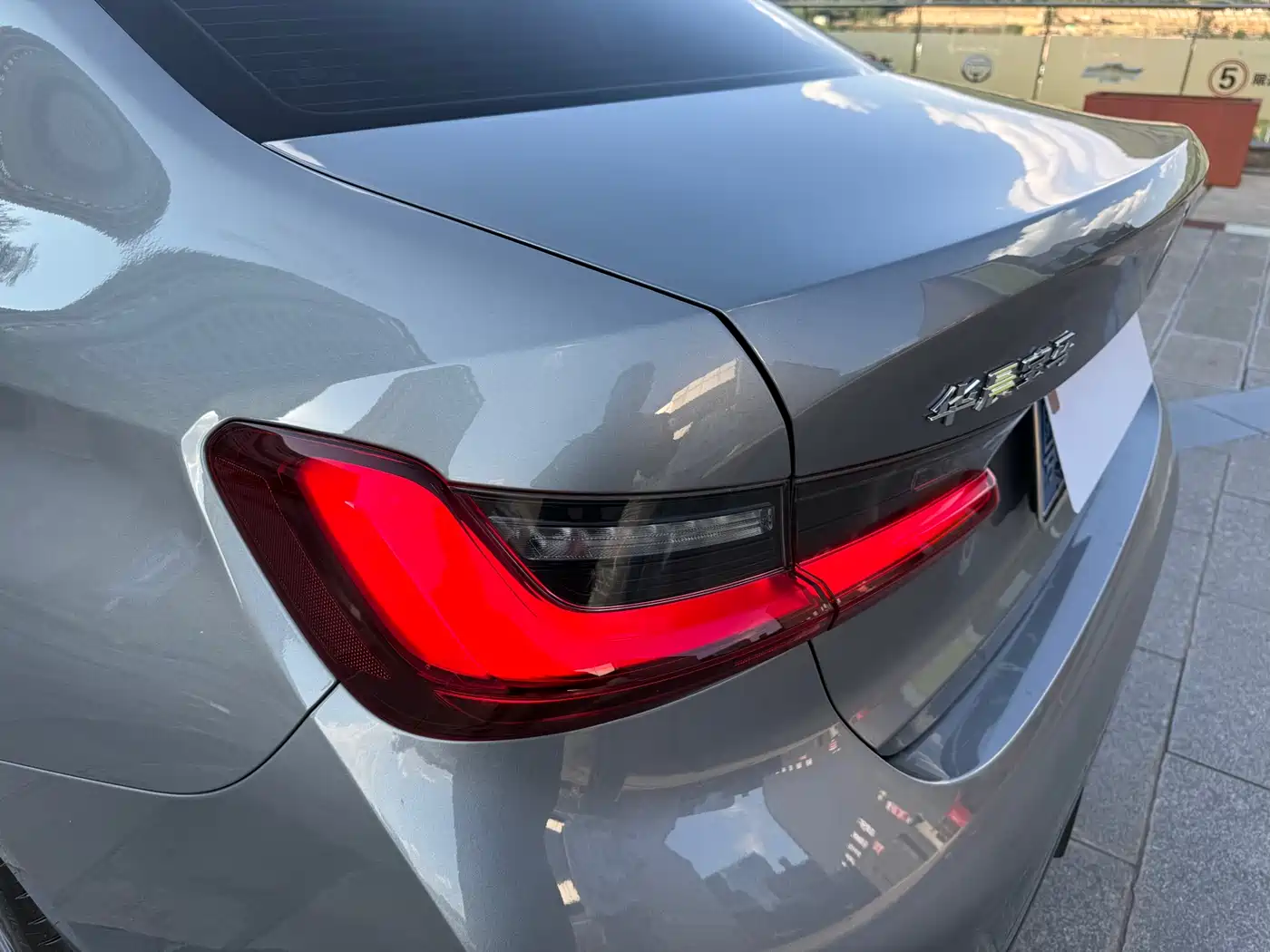 BMW 3 Series 2023 325Li M Sport Package фото 37