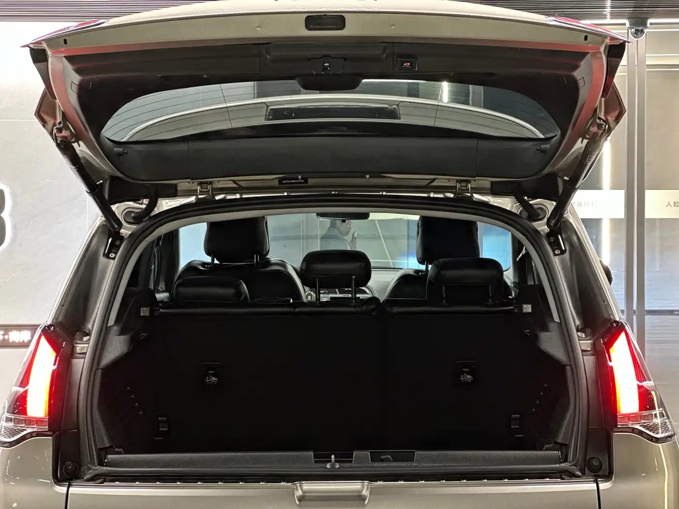 Peugeot 3008 2016 2.0L Automatic Classic Edition фото 29