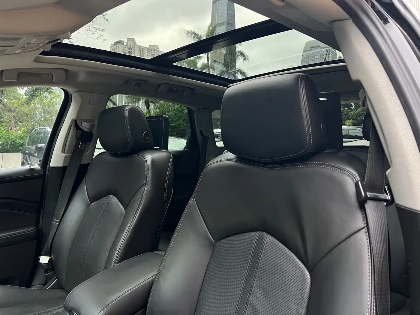 Cadillac SRX 2014 3.6L Flagship Model фото 23