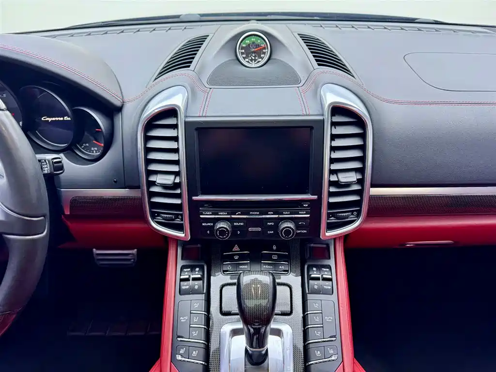 Porsche Cayenne 2013 Cayenne Turbo S 4.8T фото 14