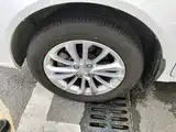 Фото 23 - Geely Vision