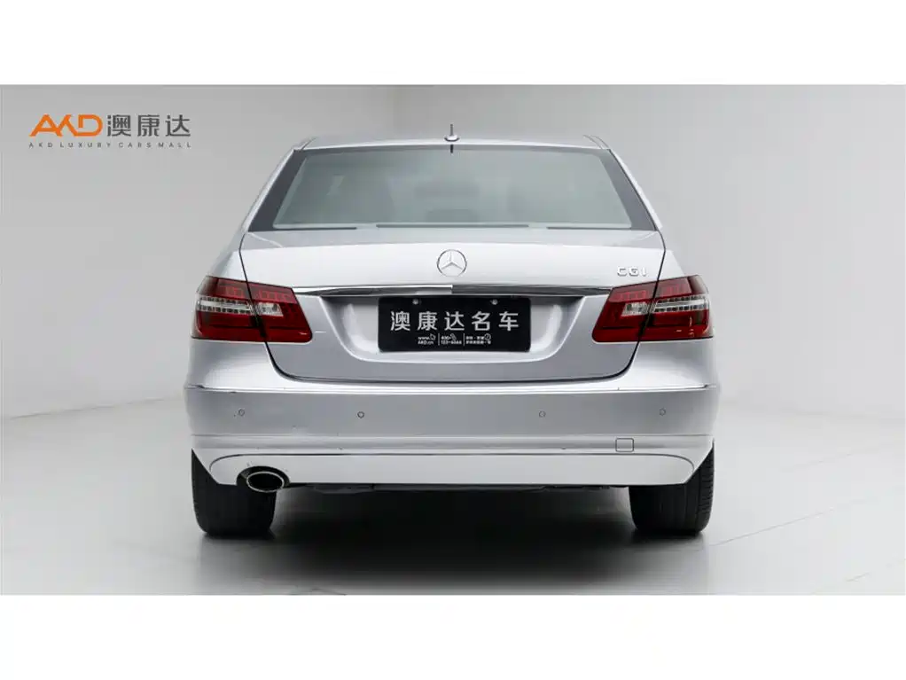 Photo 4 - Mercedes-Benz E-Class