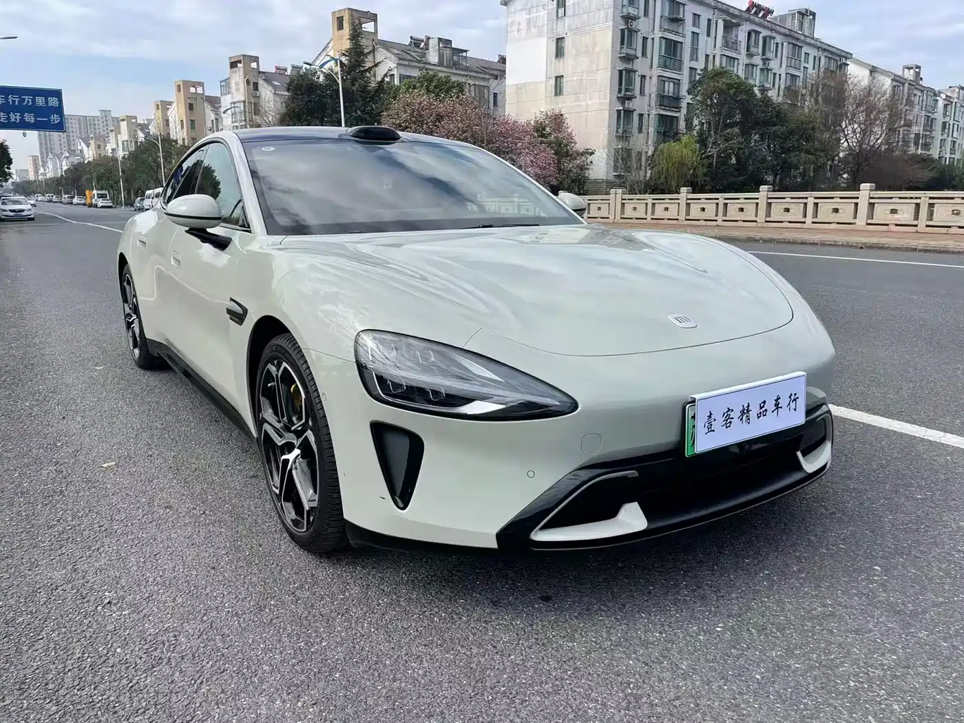 XIAOMI CAR XIAOMI SU7