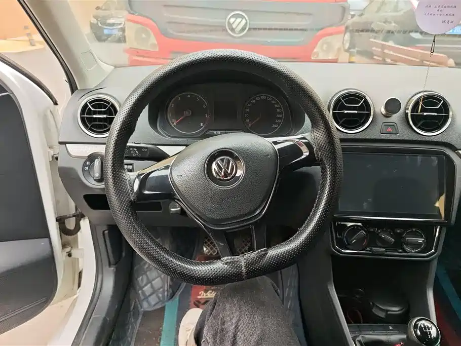 Volkswagen Jetta 2017 1.5L Manual Comfort фото 15
