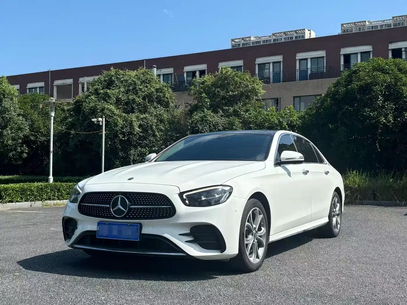 Mercedes-Benz E-Class 2022 E 300 L Sport Fashion