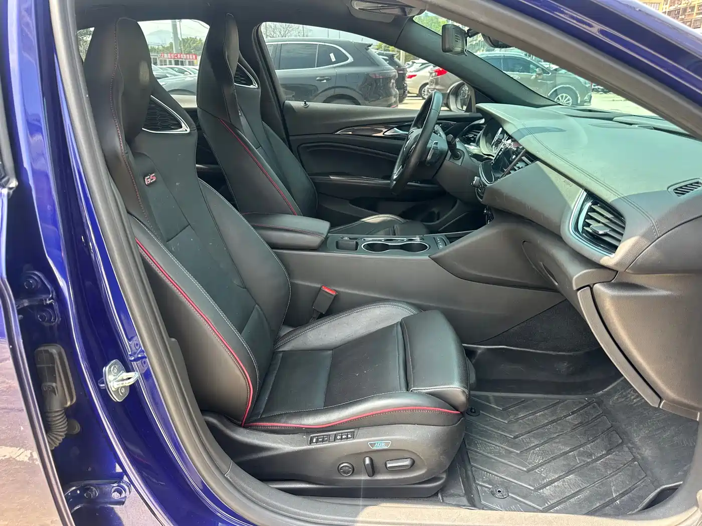 Buick Regal 2020 GS 28T Premium фото 10