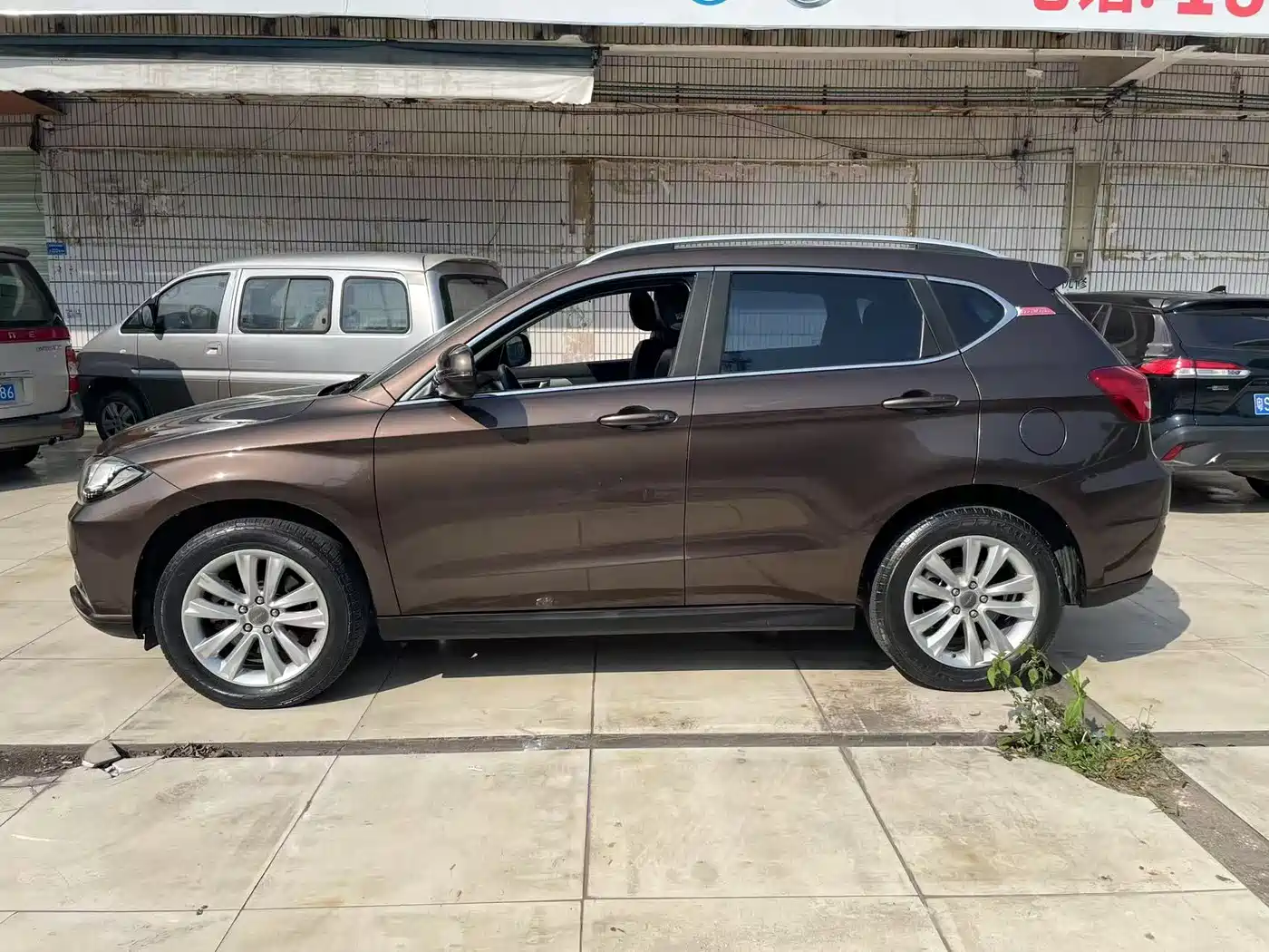 Haval H2 2014 1.5T Manual 2WD Elite Edition фото 8