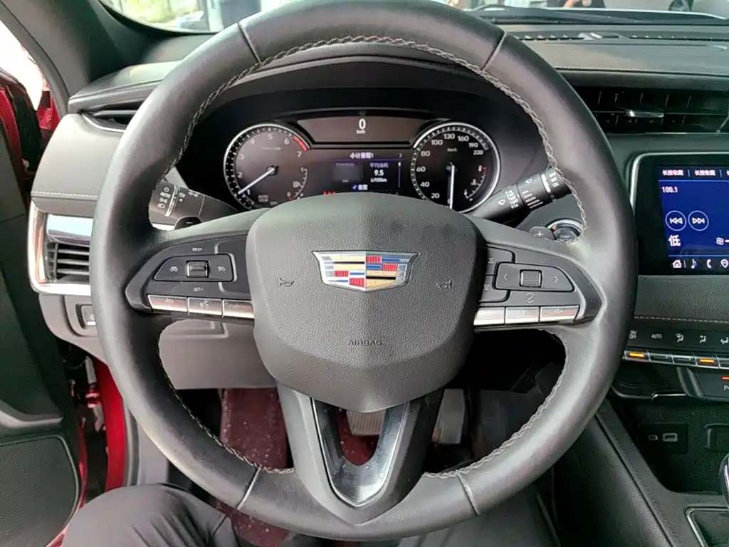 Cadillac XT4 2023 2022 28T FWD Style