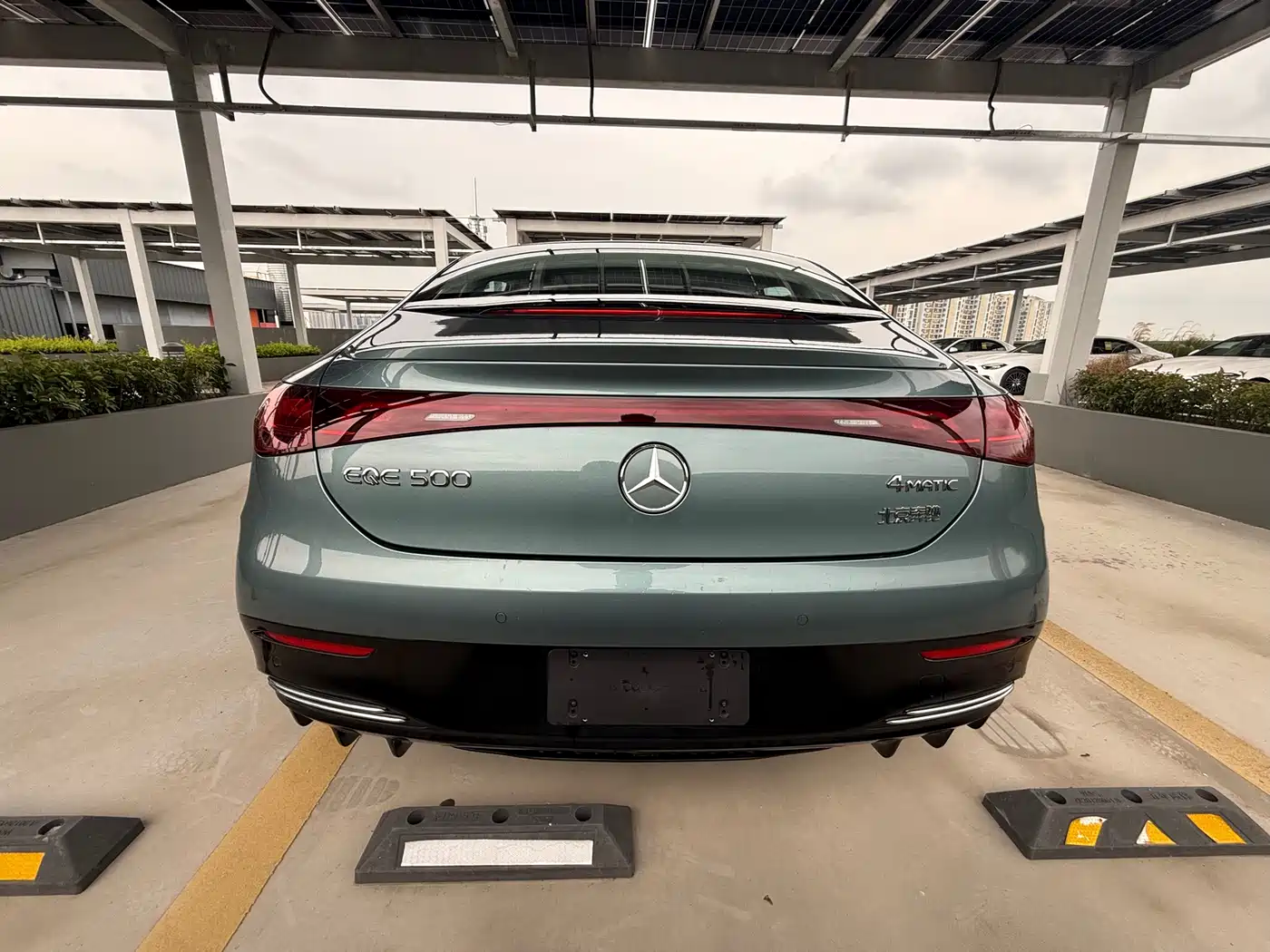 Mercedes-Benz EQE 2025 Model 500 4MATIC Luxury Edition фото 6