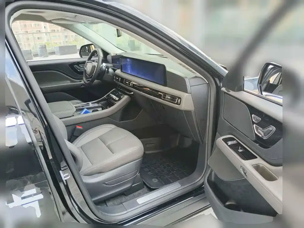 Lincoln Aviator 2026 2024 3.0T V6 AWD Elegance 6-Seater