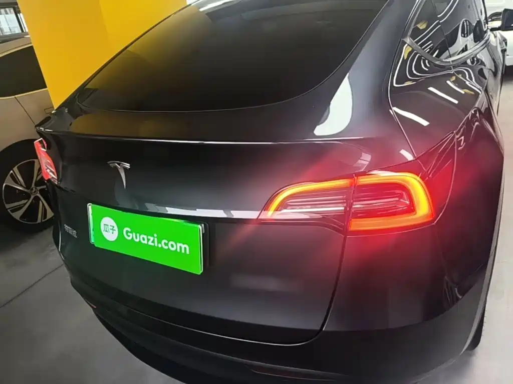 صورة 6 - Tesla Model Y