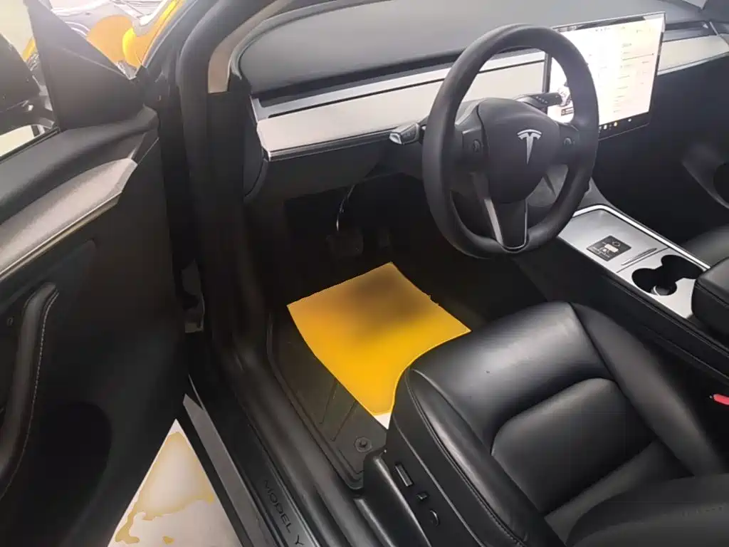 صورة 16 - Tesla Model Y