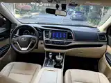 صورة 9 - Toyota Highlander