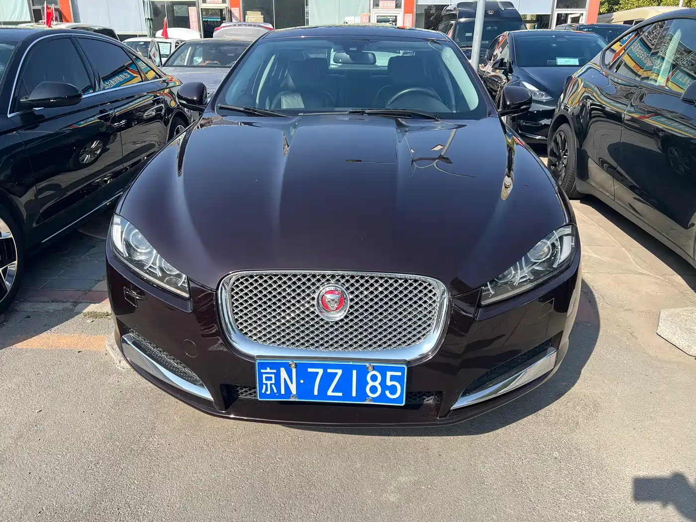 Jaguar XF 2013 2013 XF 2.0T Luxury Edition