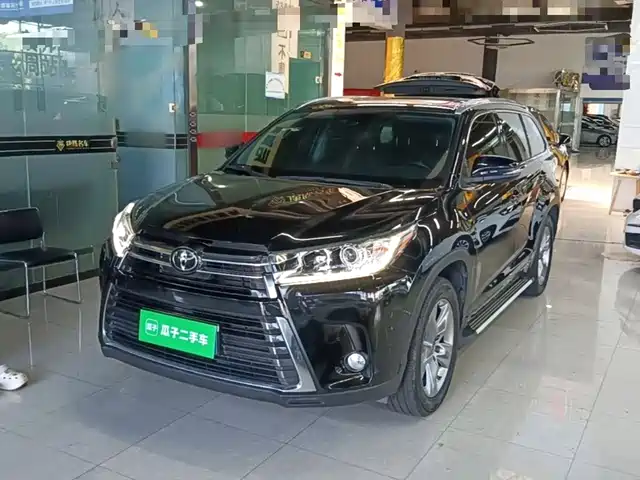 Toyota Highlander 2.0T, Полный привод, Премиум, 7 мест