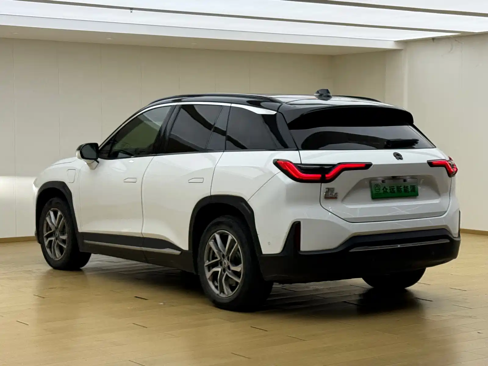 Фото 8 - NIO ES6