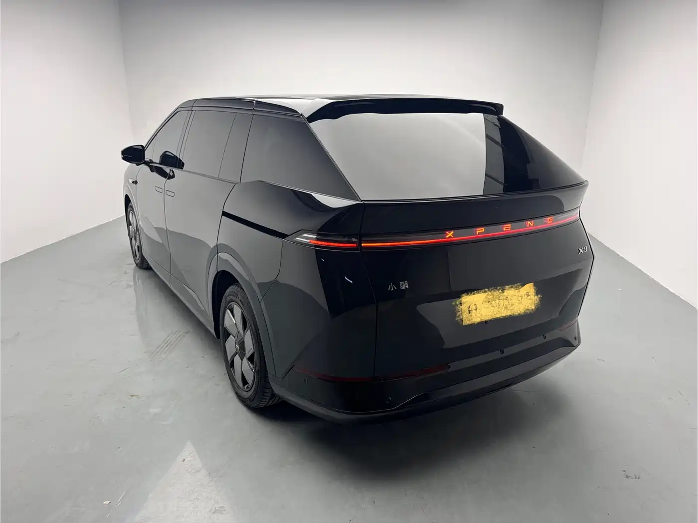 XIAOPENG X9