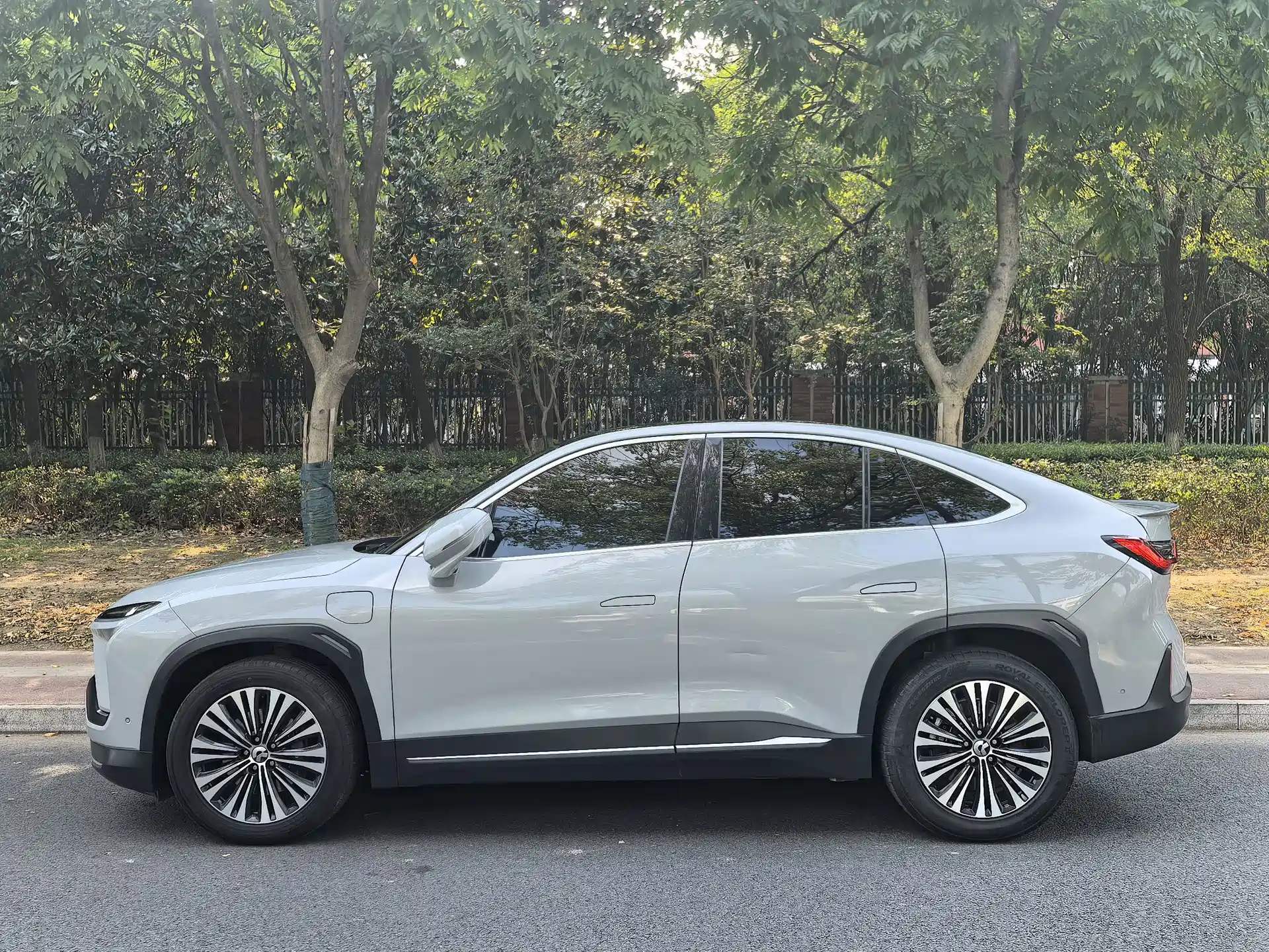 Фото 3 - NIO EC6