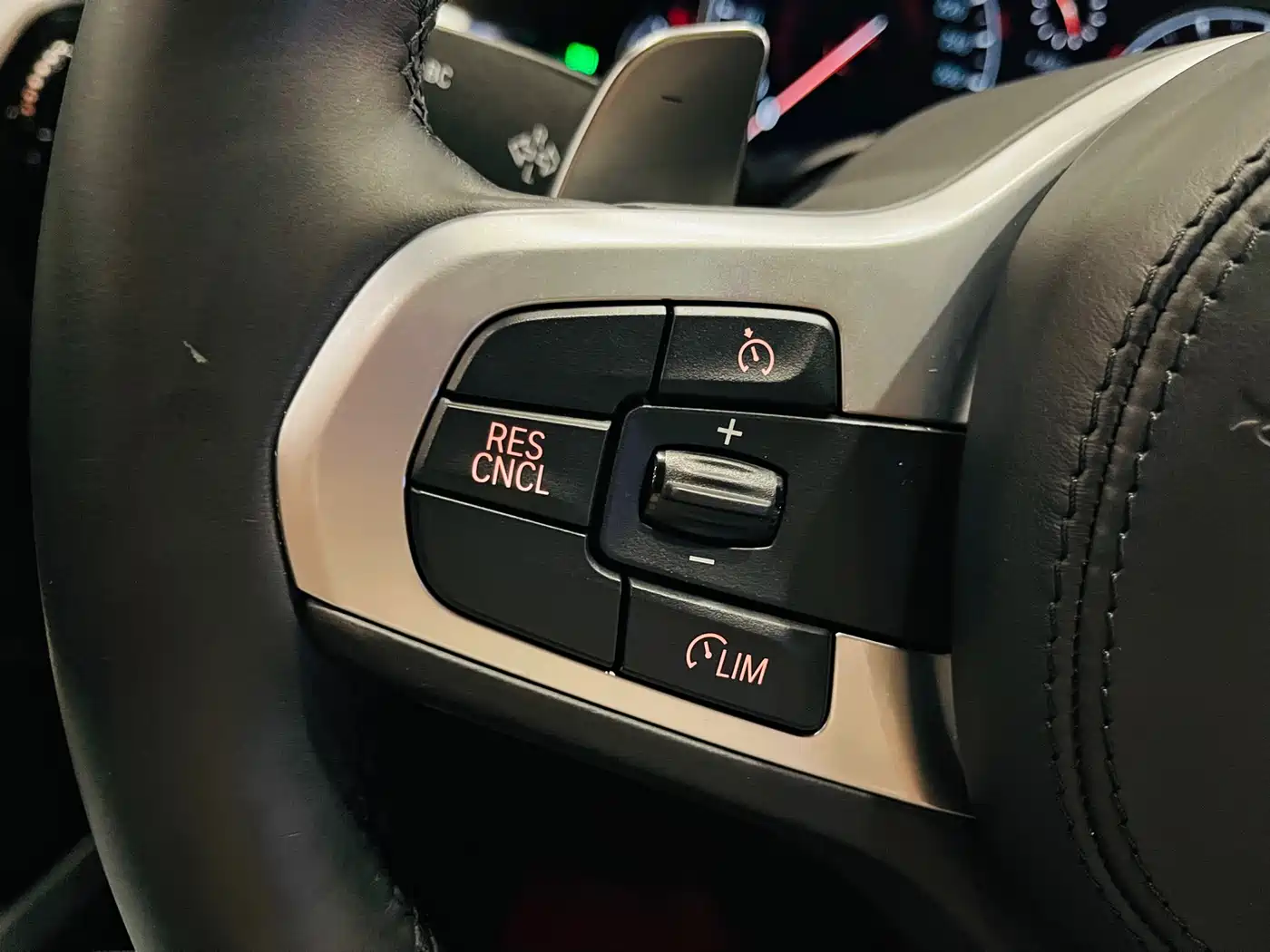 BMW 6 Series GT 2018 640i xDrive M Sport Package фото 14
